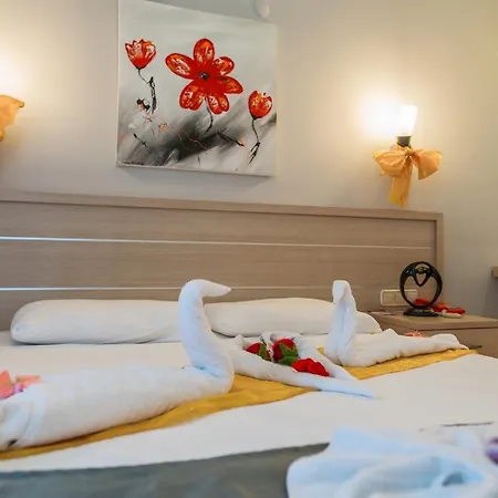 Hotel Nergos Garden Sidé