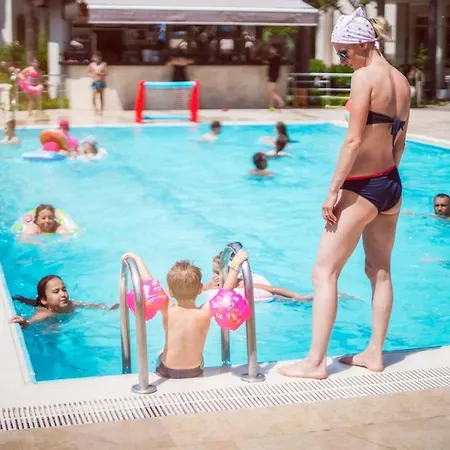 Hotel Nergos Garden 4*