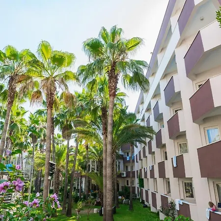 Hotell Nergos Garden 4*