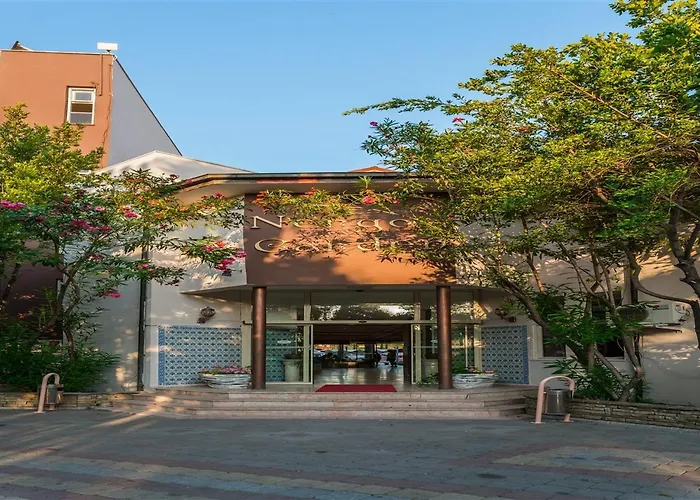 Nergos Garden Hotell Side