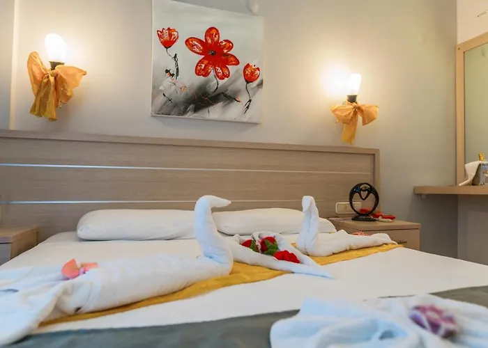 Hotell Nergos Garden Side