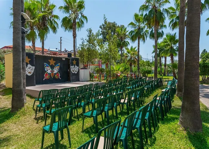 Szálloda Nergos Garden Side